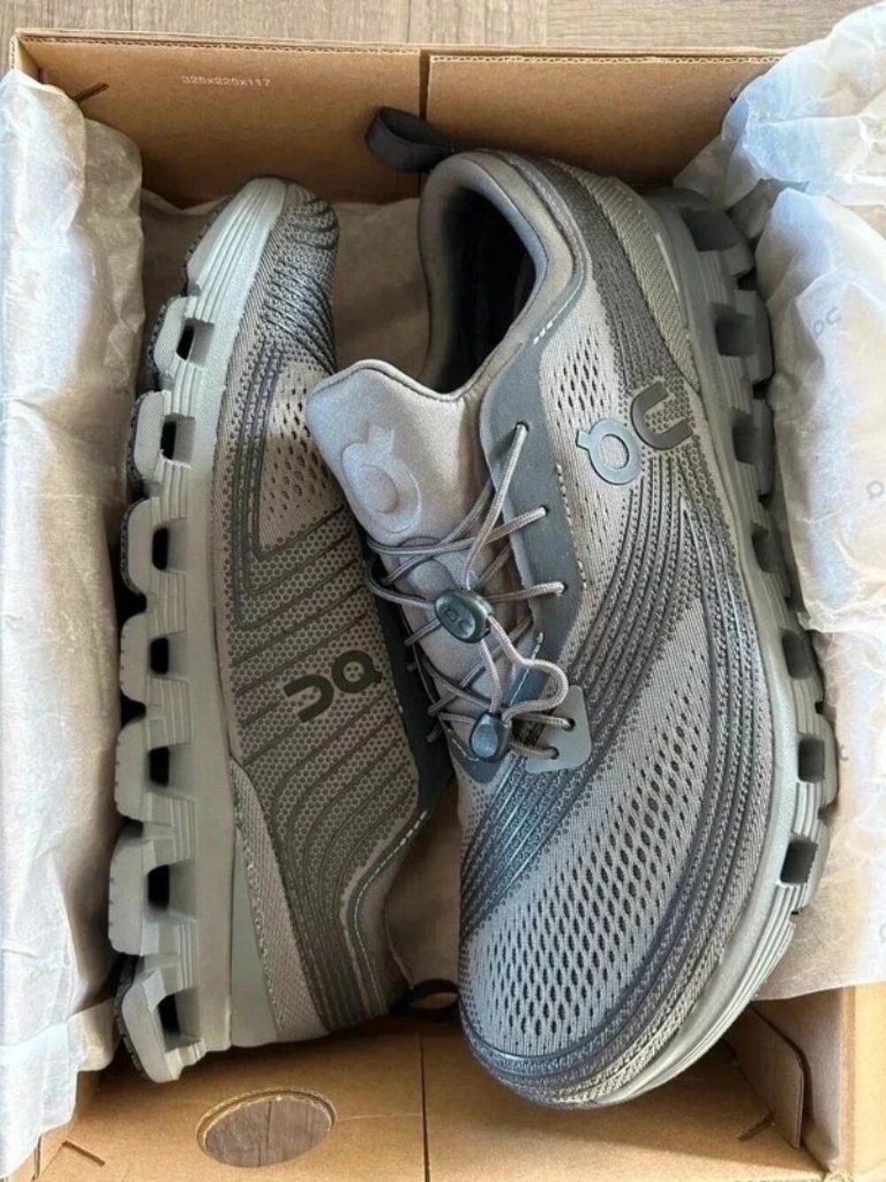 On Cloud XZ5 Women’s Sneakers in Gray, US 11